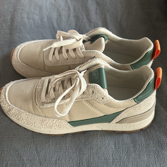 CLAE Beige Runners - Picture 2 of 2